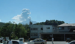 企業の対策③　建設業における噴火対策　浅間山を想定した噴火BCP火山警報レベルが発動基準