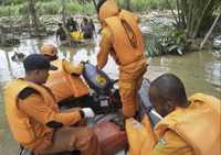 インドネシア東部で洪水、63人が死亡