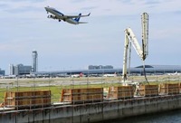 関空の護岸かさ上げ工事を公開　昨年の台風被害受け