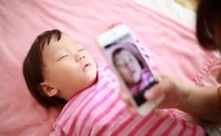 悪意のある人に自宅がバレたら…SNSに子どもの写真を載せる危険と対策