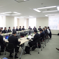 消防指令と無線の接続仕様公開し競争を