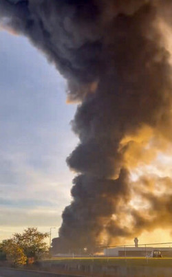 ＵＰＳ貨物機が墜落、７人死亡＝離陸直後、地上の人巻き込む―米ケンタッキー州