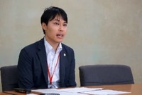 ドイツに出向、残業100時間超で精神疾患に…現地版「裁量労働」の社員、労災認定