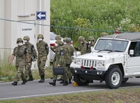 候補生、52歳の教官狙ったか　3人死傷の陸自小銃発射事件