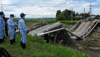 宮城・大崎の崩落橋、仮設含め応急復旧検討へ　東北地方整備局が調査