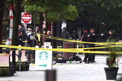 ホワイトハウス周辺で銃撃＝容疑者死亡、トランプ氏無事―米