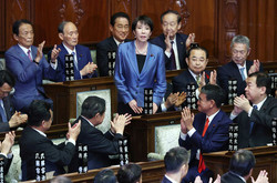 高市内閣が発足＝初の女性首相、経済対策指示―自維連立「決断と前進」