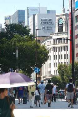 東京都心、１０日連続猛暑日＝計２３日で最多記録も更新―気象庁