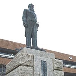 特命全権公使大鳥圭介、日清戦争英雄の解任