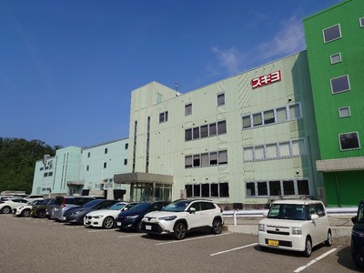 スギヨ、顧客の信頼を重視し代替生産せず