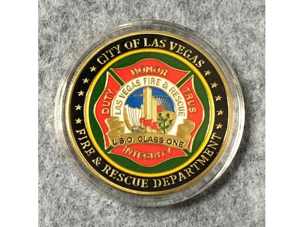 仲間を称え繋がる証し。チャレンジコイン (Challenge Coin) について