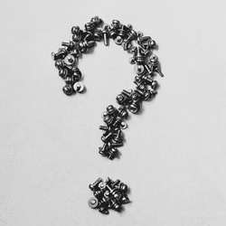 犯行の動機と手口は本当に解明されたのか