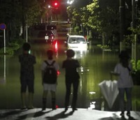 台風の特別警報解除で帰宅3割　19号アンケート結果、気象庁