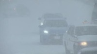 経験のないドカ雪 札幌市で観測史上最多"24時間で60センチ降雪" 雪でスタックする車が続出