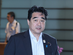 避難時の熱中症対策を検証＝坂井防災相