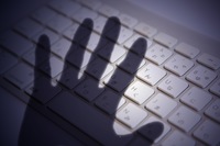 最新のサイバー攻撃に備える～最近の傾向とあなたの企業の現状分析～