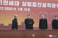 北朝鮮が弾道ミサイル2発を発射　与正氏、列島上空越えを警告