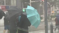 沖縄で豪雨レベル4 避難勧告も　熱帯低気圧が台風に