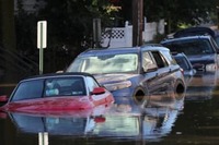 米北東部豪雨、少なくとも44人死亡　大統領は2州に緊急事態宣言